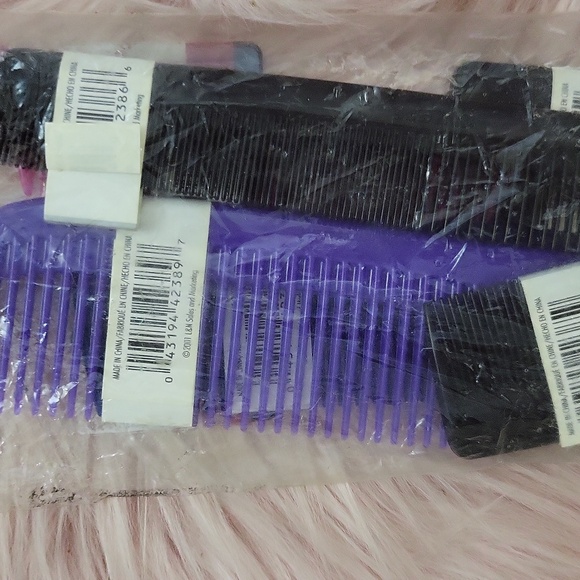 Brand New VINTAGE Y2K SCUNCI ASSORTED SALON COMBS PAK-6CT - Picture 6 of 6